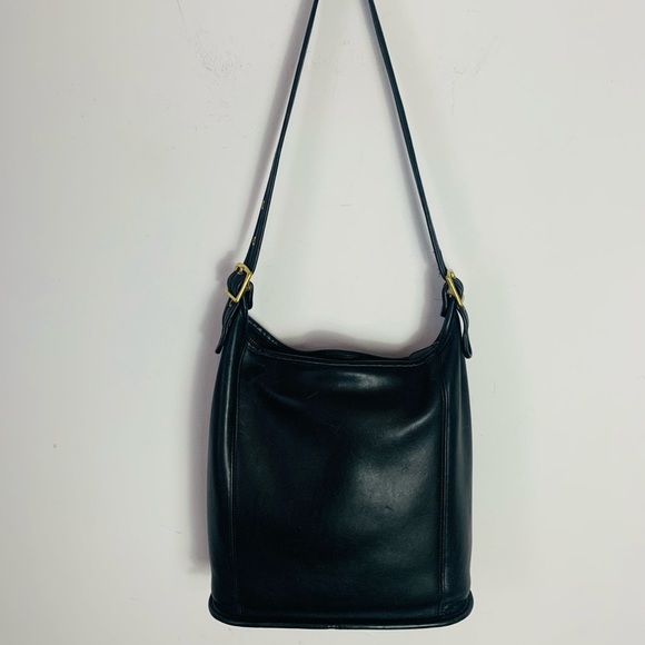 Coach Handbags - Coach Vintage Large Slim Duffle Bag Black #9060